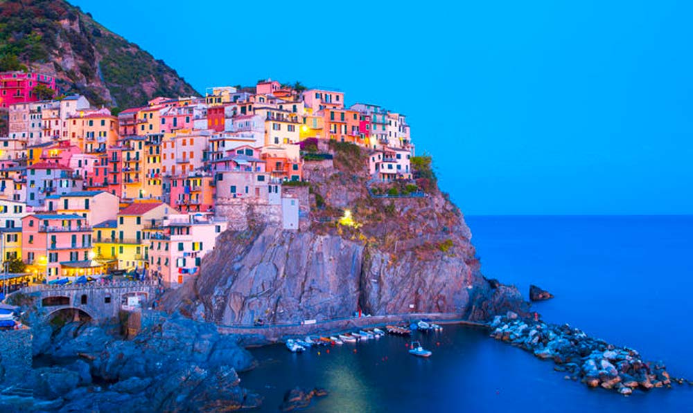 TRANSFERS TO AND FROM LAKE COMO TO CINQUE TERRE